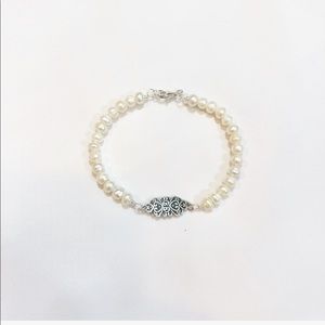 NEW PEARL & SILVER PLATED BRACELET